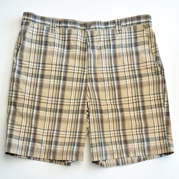 Vintage Columbia Chino Shorts Size 40 Brown Tan Blue Plaid Cotton 10" Inseam - Picture 1 of 8